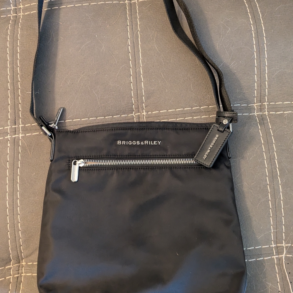 Briggs & Riley Black Messenger Bag